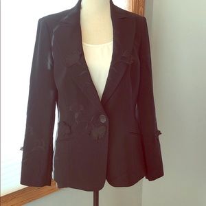 St. John Blck Blazer With Embroidered/Lace Flowers